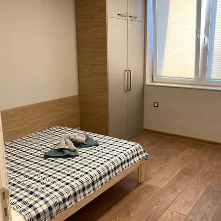Magnolia شقة فارنا